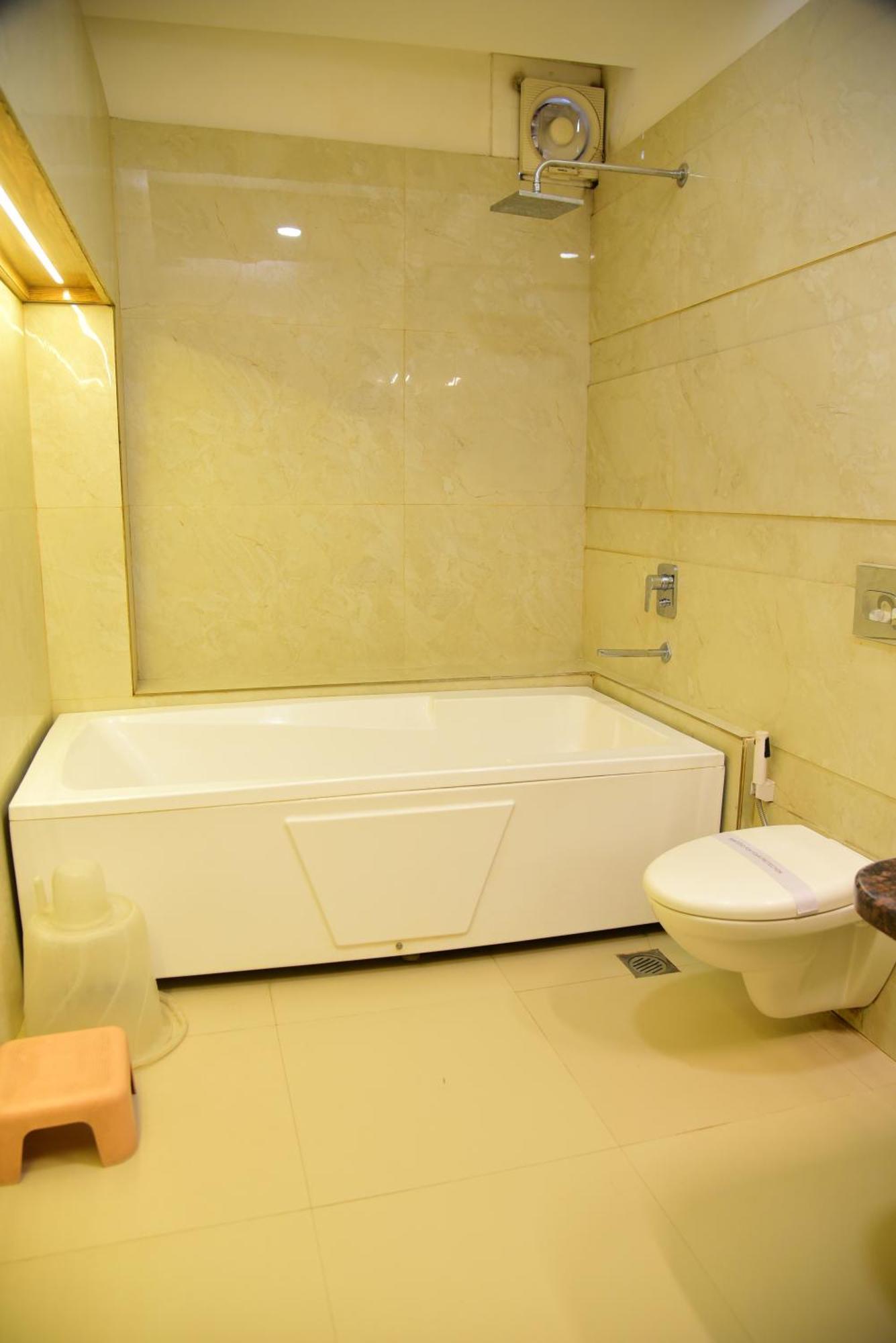 Hotel Grace Гвалиор Экстерьер фото